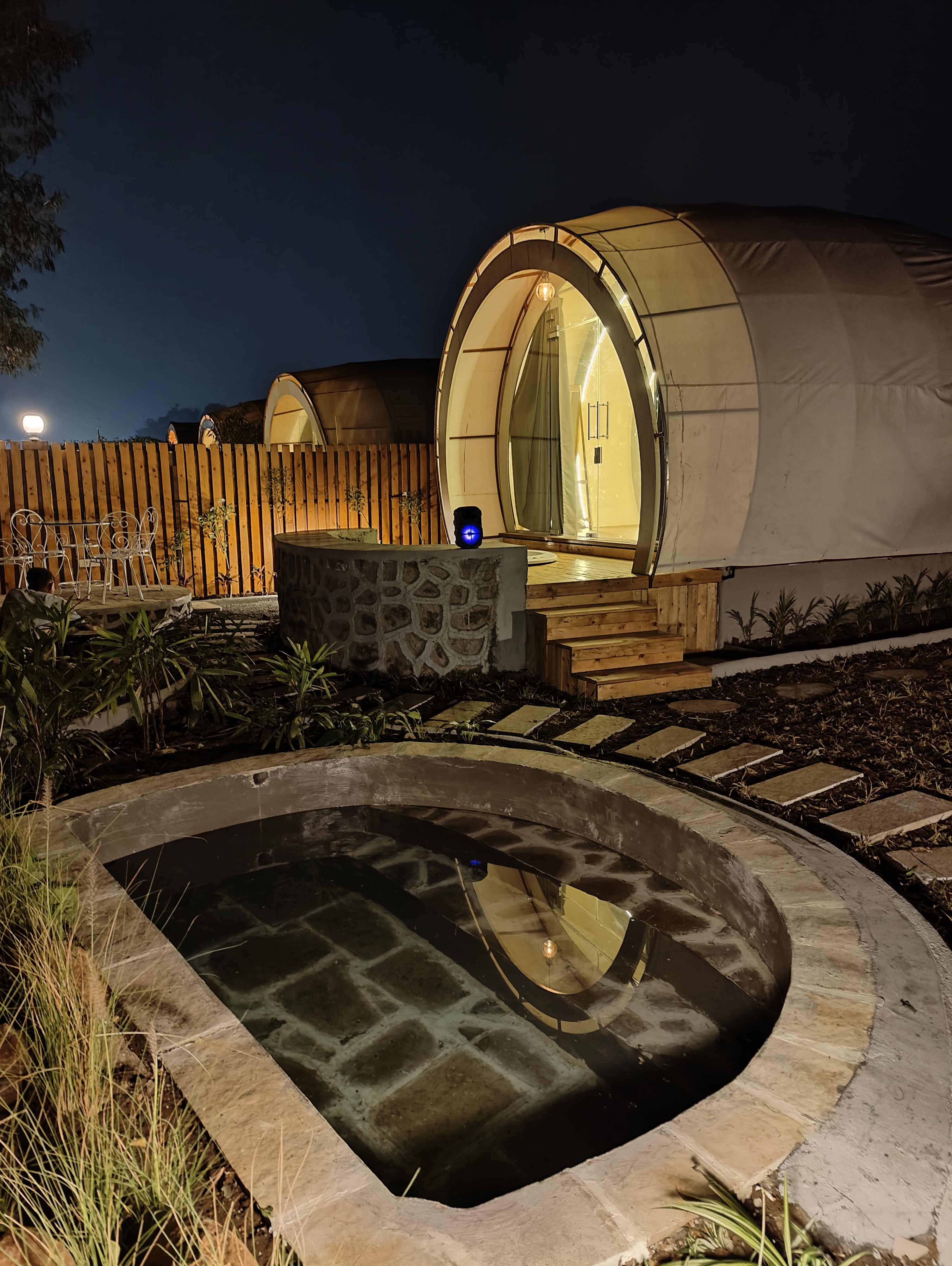Cocoon AC Tent with Jacuzzi & Mini Pool - Image 3