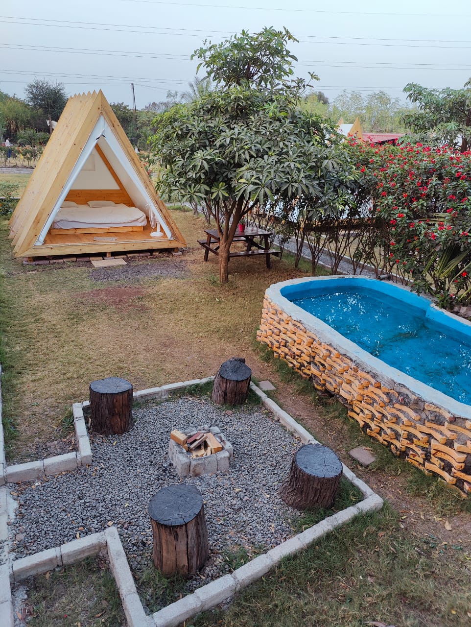 Triangle Tent with Mini Pool - Image 1